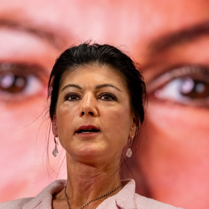 Woidke greift Wagenknecht an - ist aber offen für Gespräche