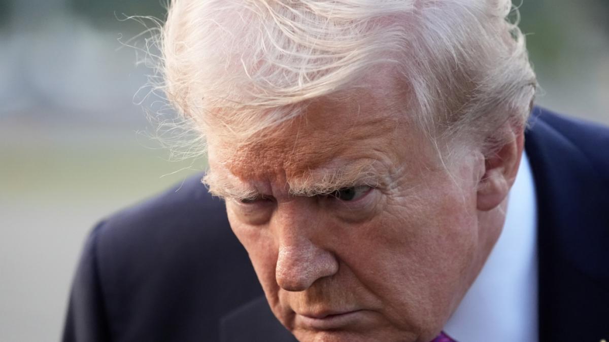 Mit seinem Kriegerimage soll Trump vertuschen, dass er den Wehrdienst verweigerte. (Foto)