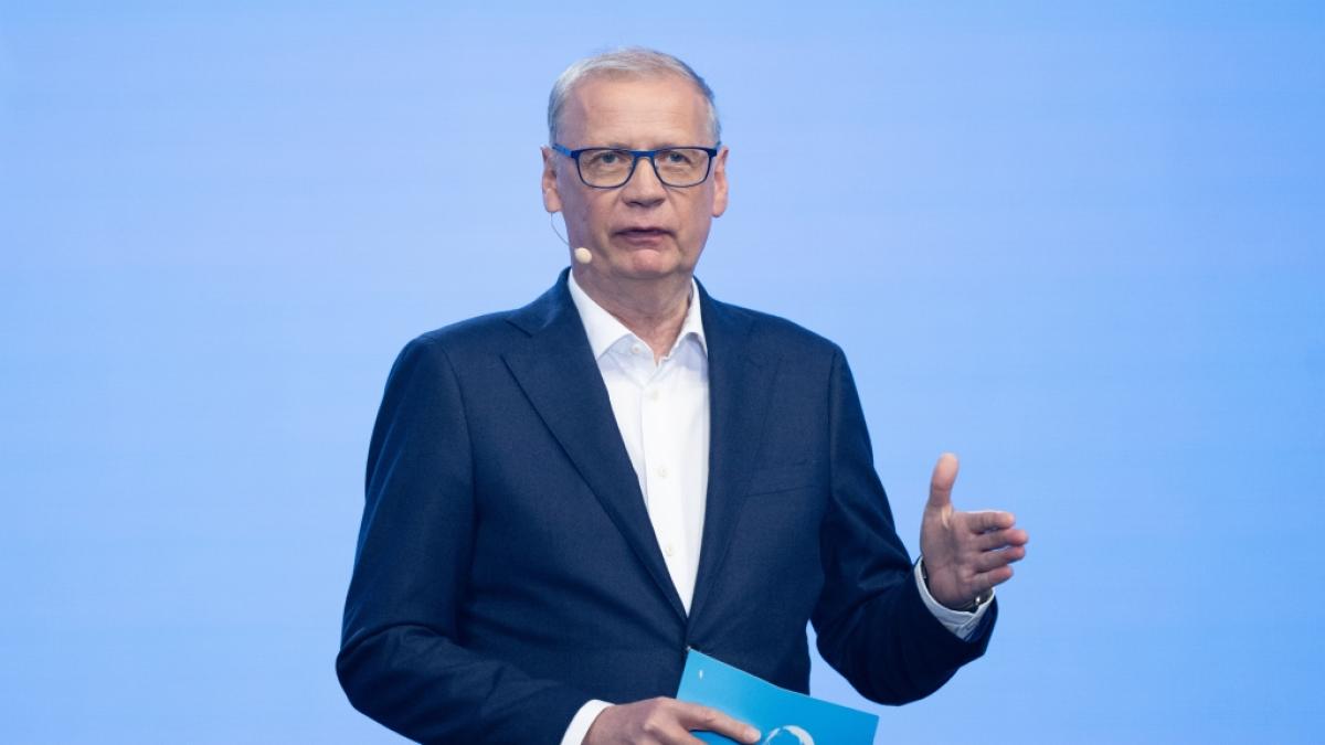 G&uuml;nther Jauch ist entsetzt &uuml;ber den zunehmenden Antisemitismus in Deutschland. Bei "maischberger" kritisierte er deshalb Kanzler Olaf Scholz und Bundespr&auml;sident Frank-Walter Steinmeier. (Foto)
