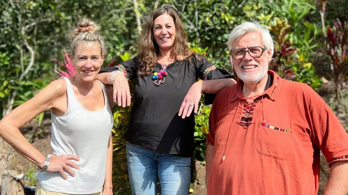 Kakaobauer Andreas aus Guatemala, Petra (l.), Elke. (Foto)