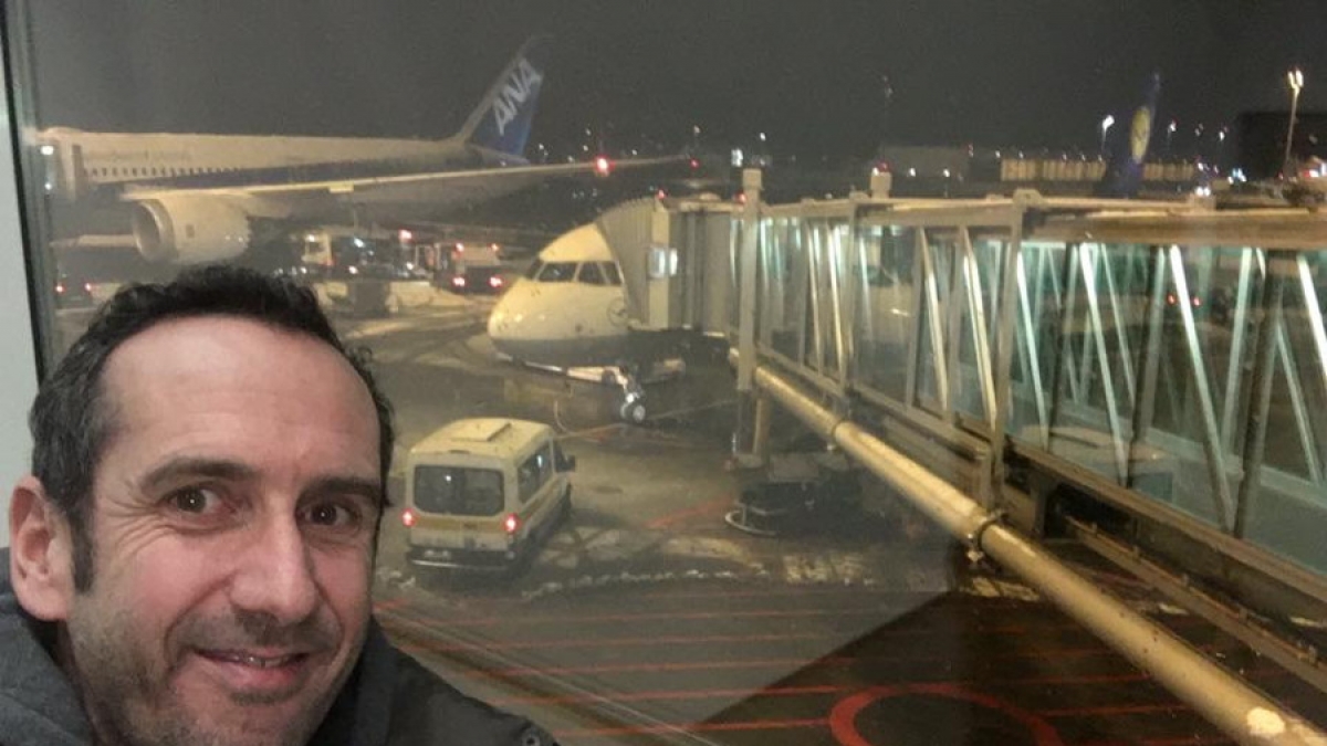 Als Sportmoderator ist Elmar Paulke st&auml;ndig unterwegs. (Foto)