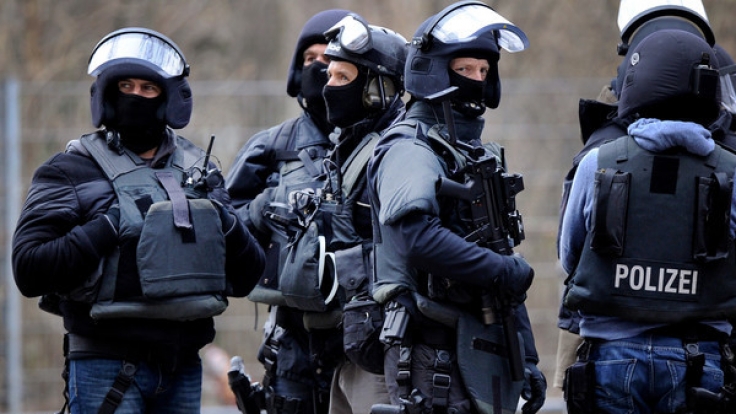 In Weddersleben im Harz wurde ein 28-jähriger Geiselnehmer vom SEK erschossen. Der Mann soll zuvor ein Familienmitglied bedroht haben. (Symbolbild)