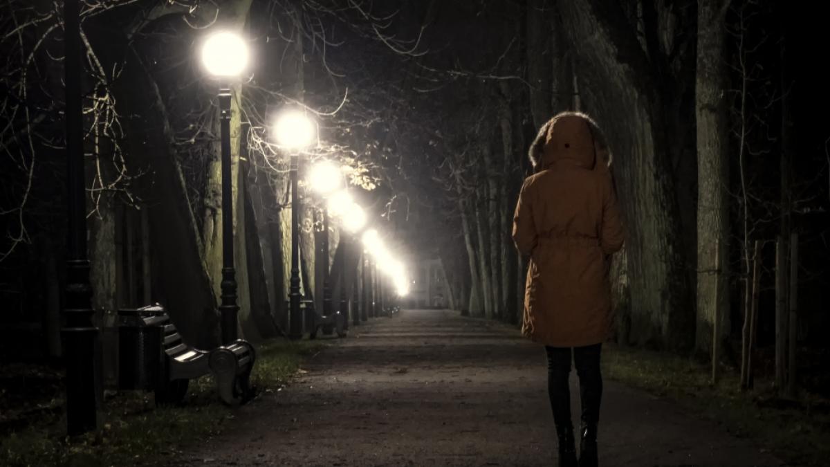 Eine Frau wurde in einem Park in London vergewaltigt. (Foto)