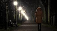 Eine Frau wurde in einem Park in London vergewaltigt.