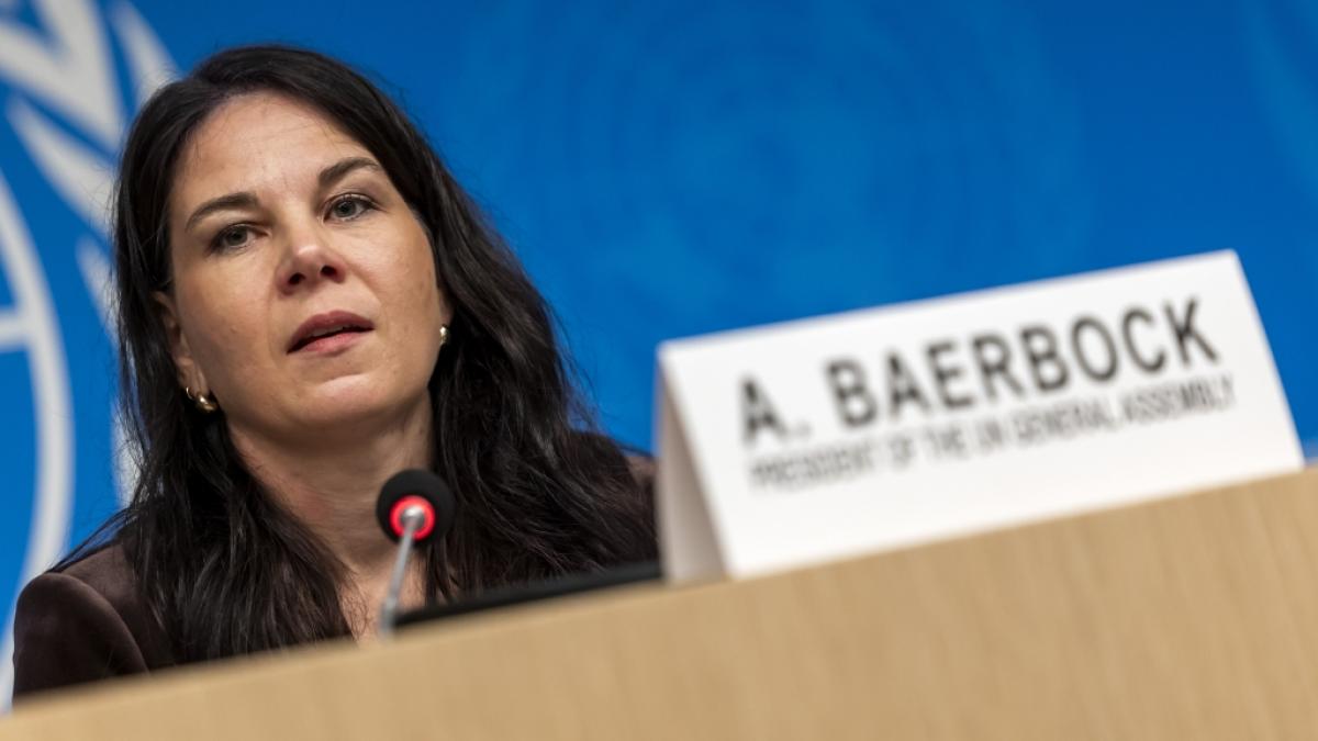 Annalena Baerbock &uuml;berraschte mit einem Auftritt in "The Daily Show". (Foto)