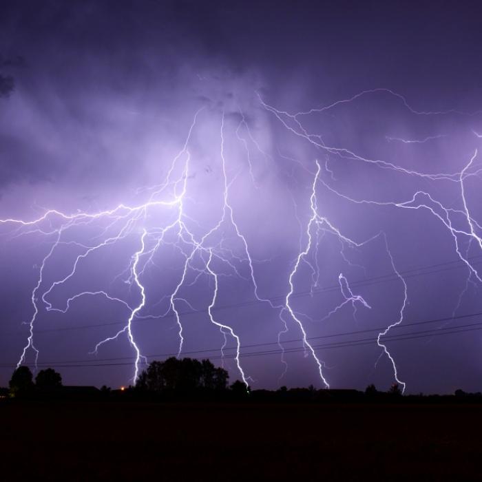 XXL-Hagel, Gewitter und Starkregen! Meteorologen warnen vor Krawall-Wetter