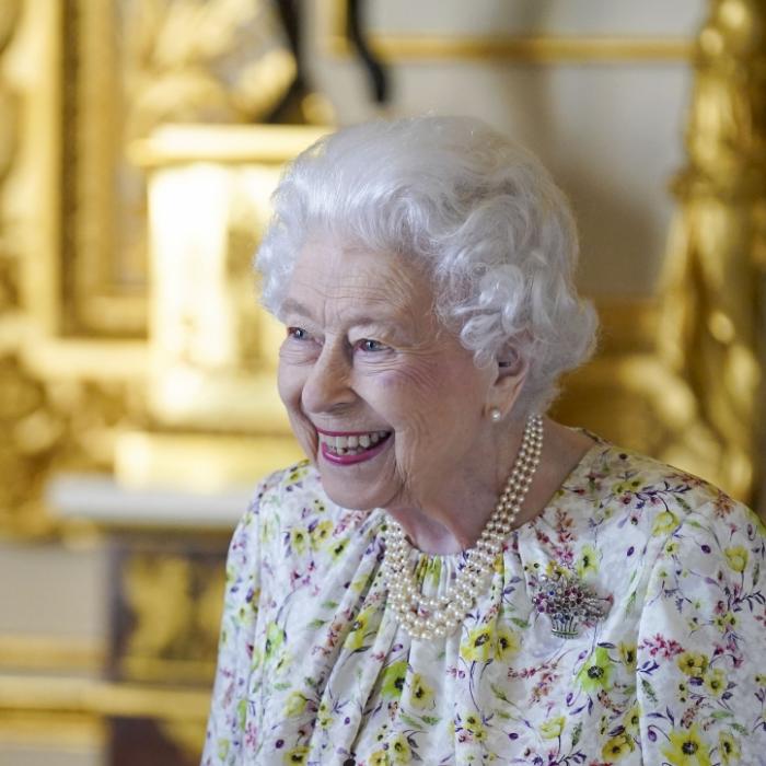 Hoch lebe die Queen! So können Adels-Fans am Wochenende live mitfeiern