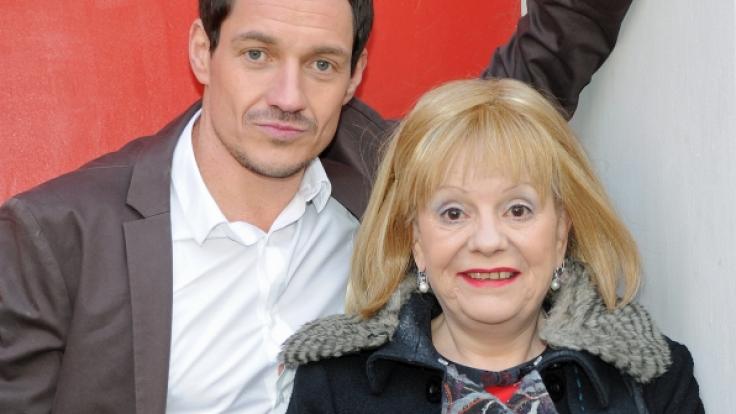 Schauspielerin Billie Zöckler, hier mit Schauspielkollege Markus Brandl, ist im Alter von 70 Jahren gestorben.