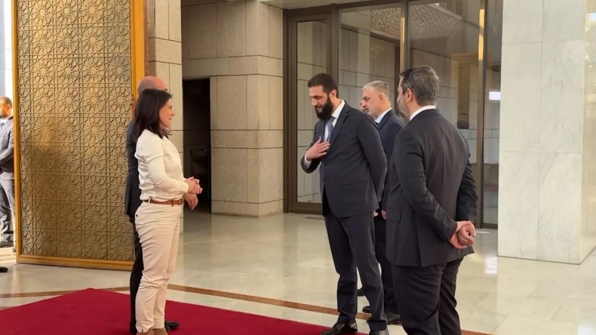Au&szlig;enministerin Annalena Baerbock trifft sich mit dem neuen syrischen Machthaber Ahmed al-Scharaa. (Foto)