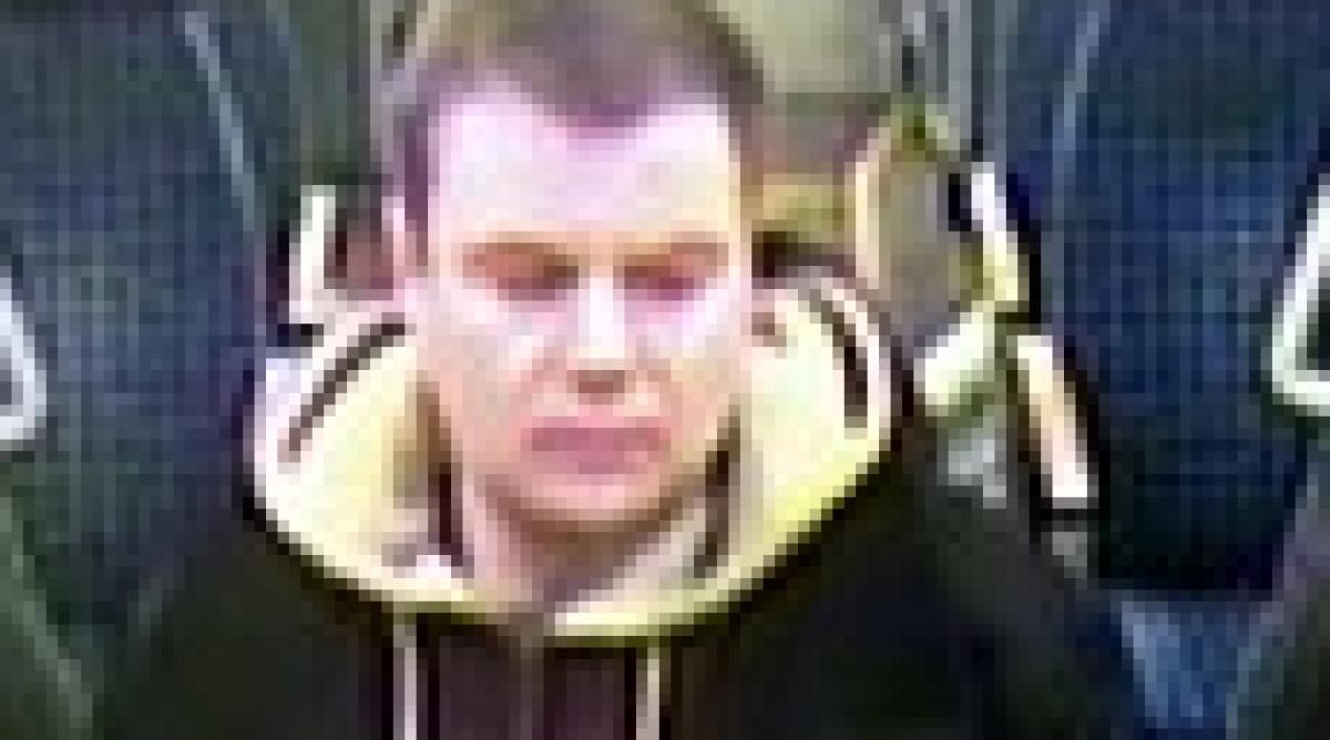Mit einer &Ouml;ffentlichkeitsfahndung jagt die Polizei diesen Mann. (Foto)