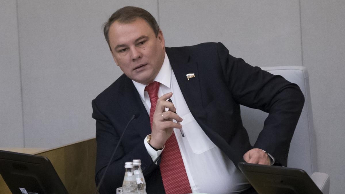 Pjotr Tolstoi schockte im TV mit einer unglaublichen Drohung an die Ukraine. (Foto)
