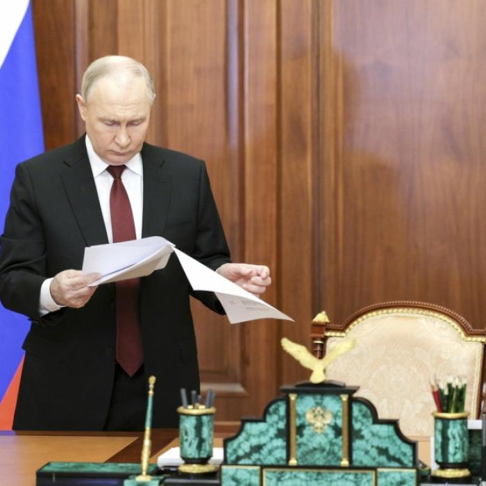 Ebbe in Wladimir Putins Kriegskasse - Kreml-Chef wegen Engpässen unter Druck