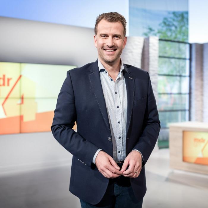 Patchwork-Glück! Sie lässt den Moderator strahlen