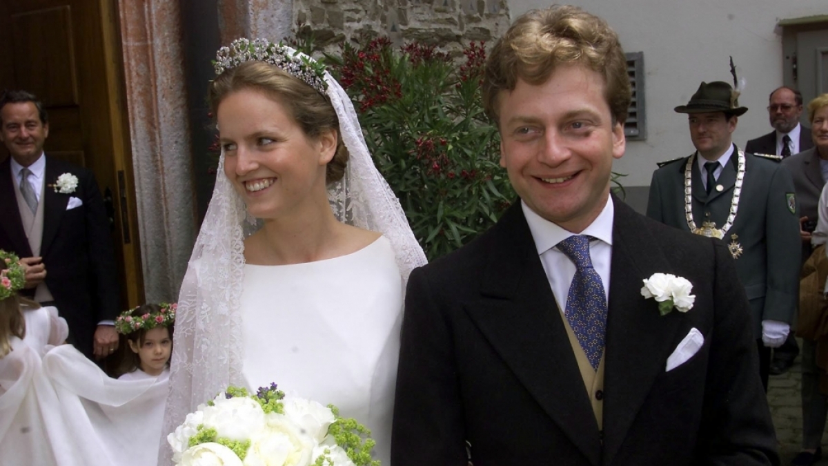 Prinzessin Filippa zu Sayn-Wittgenstein heiratete ihre gro&szlig;e Liebe Graf Vittoria Mazzetti d'Albertis am 10. Juni 2001. Gut drei Monate sp&auml;ter starb die Frischverm&auml;hlte bei einem schrecklichen Unfall. (Foto)