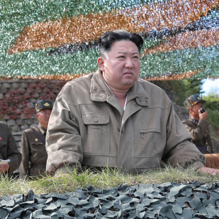 Heimliche Waffenlieferungen an Putin! Nordkorea-Diktator unterstützt Russen