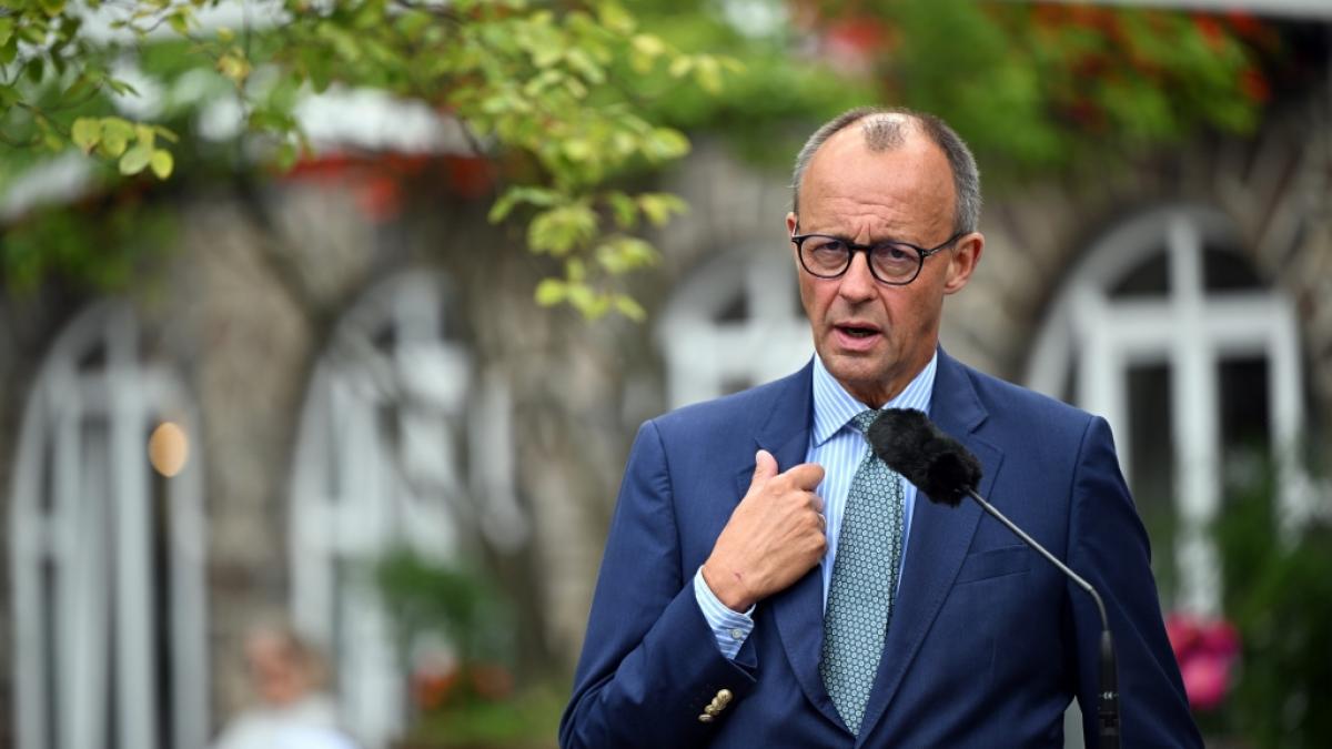 Friedrich Merz &auml;u&szlig;erte sich zum Renteneintrittsalter in Deutschland. Der CDU-Chef will die steigende Lebenserwartung mit einer l&auml;ngeren Arbeitszeit verbinden. (Foto)