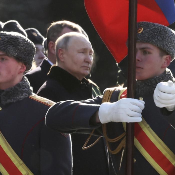 Vor den Augen des Vaters! Putin-Scharfschützen vergewaltigen Mädchen (4)