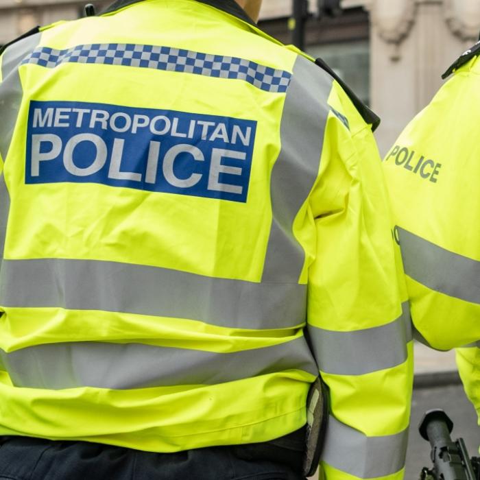 Er durfte weiter arbeiten! Polizist missbrauchte jahrelang 12 Frauen