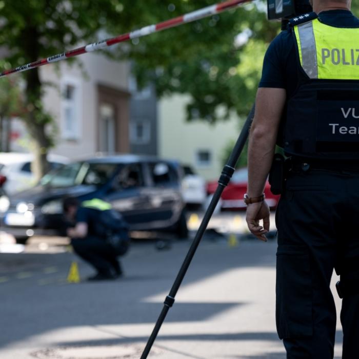 2 Kinder gestorben - wieso raste die Frau in die Schüler?