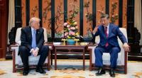 Warum sieht Donald Trump plötzlich kleiner als Xi Jinping aus?