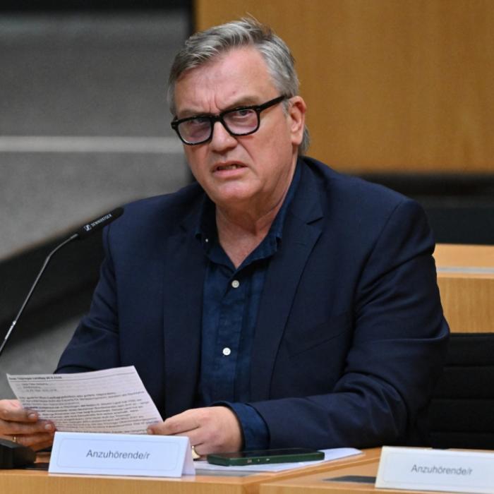 Hape Kerkeling machte sich im Thüringer Landtag für ein AfD-Verbotsverfahren stark.