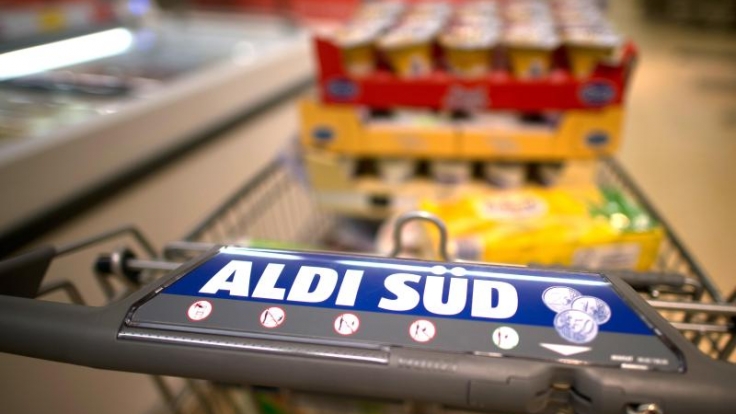 Aldi schürt die Konkurrenz mit Lidl.