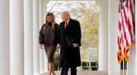 Donald Trump und First Lady Melania nehmen an der Begnadigungszeremonie für die nationalen Thanksgiving-Truthähne Waddle und Gobble im Rosengarten des Weißen Hauses teil.