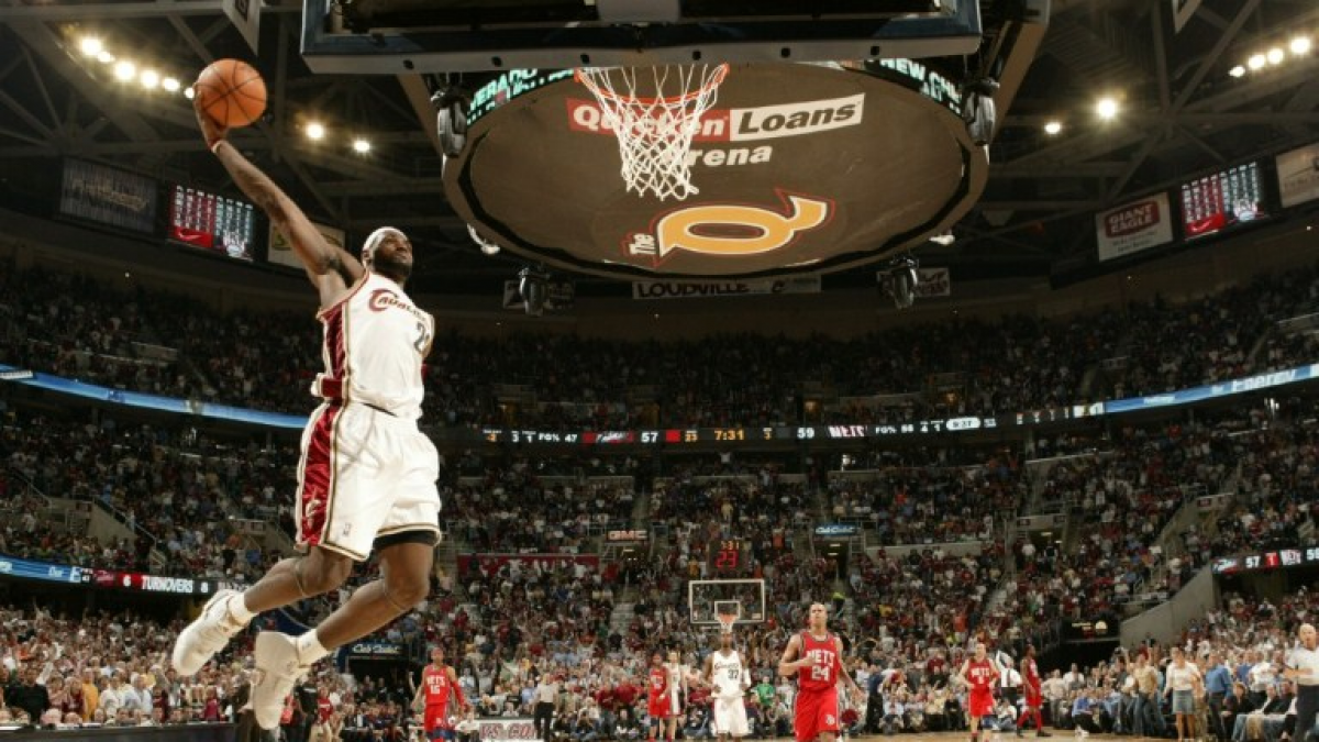 Die Sensation ist perfekt, "King James" zur&uuml;ck in seinem K&ouml;nigreich: NBA-Superstar LeBron James verl&auml;sst die Miami Heat und kehrt zur&uuml;ck in seine Heimat zu den Cleveland Cavaliers. 2010 war er von dort nach Miami gewechselt. Als Kopf der Big Three um Dwya (Foto)
