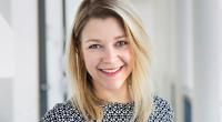 Stephanie Baczyk kommentiert seit 2019 Bundesligaspiele für die ARD 