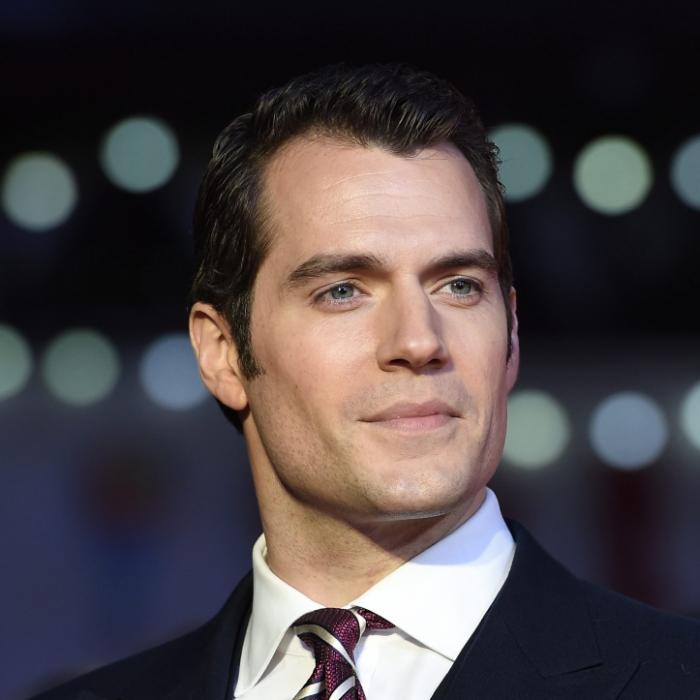 Cavill-Nachfolger steht fest! Dieser Netflix-Hottie wird neuer 