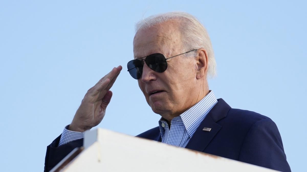 Joe Biden schockte bei der Verleihung der Ehrenmedaille an einen Vietnamkriegsveteranen. Der US-Pr&auml;sident verlie&szlig; die Zeremonie vorzeitig. (Foto)