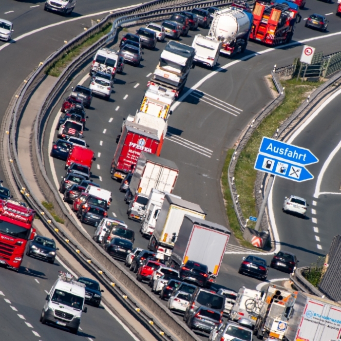 Autobahnen voll? HIER drohen am Sonntag Mega-Staus