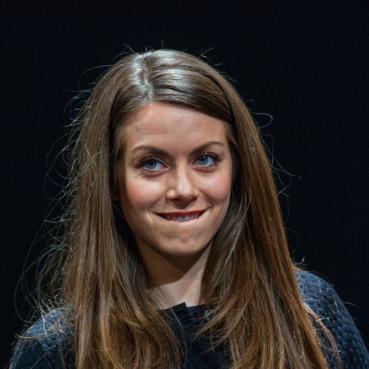 Hinter der Maske: So lebt die Schauspielerin privat