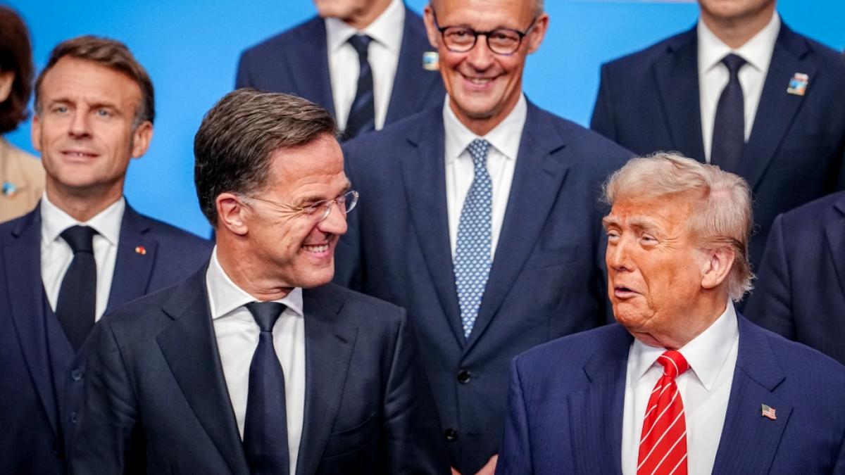 Nato-Generalsekret&auml;r Mark Rutte &uuml;berzog Donald Trump beim Nato-Gipfel in Den Haag mit einer ausufernden Charme-offensive, die ihre Wirkung nicht verfehlte. (Foto)