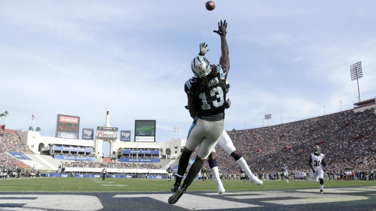 Kelvin Benjamin springt nach oben um den Ball zu fangen am 06.11.2016. (Symbolbild) (Foto)