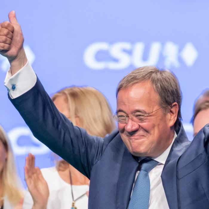 Trendwende trotz Umfragetief! Macht ihn Angela Merkel zum Bundeskanzler?