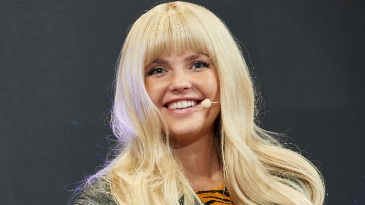Bonnie Strange zeigt HAARliche Aussichten im Netz. (Foto)