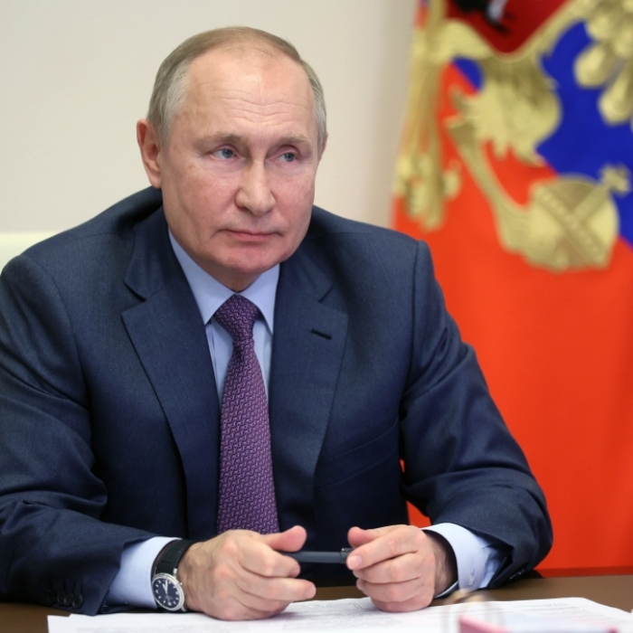 Krieg geplant? ER unterstützt Putin bei seinen Kriegsspielen