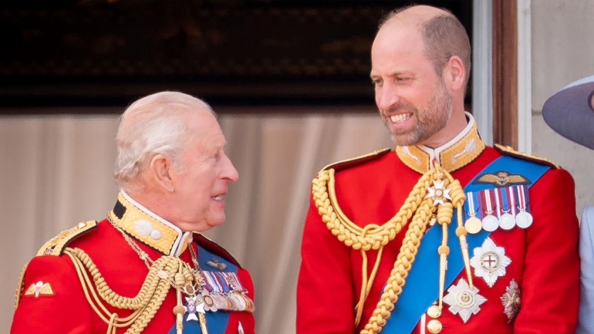 K&ouml;nig Charles mit seinem Sohn Prinz William. (Foto)