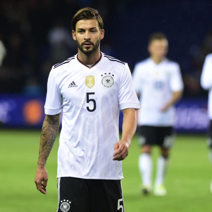 SIE ist die Freundin des Hertha-Stars