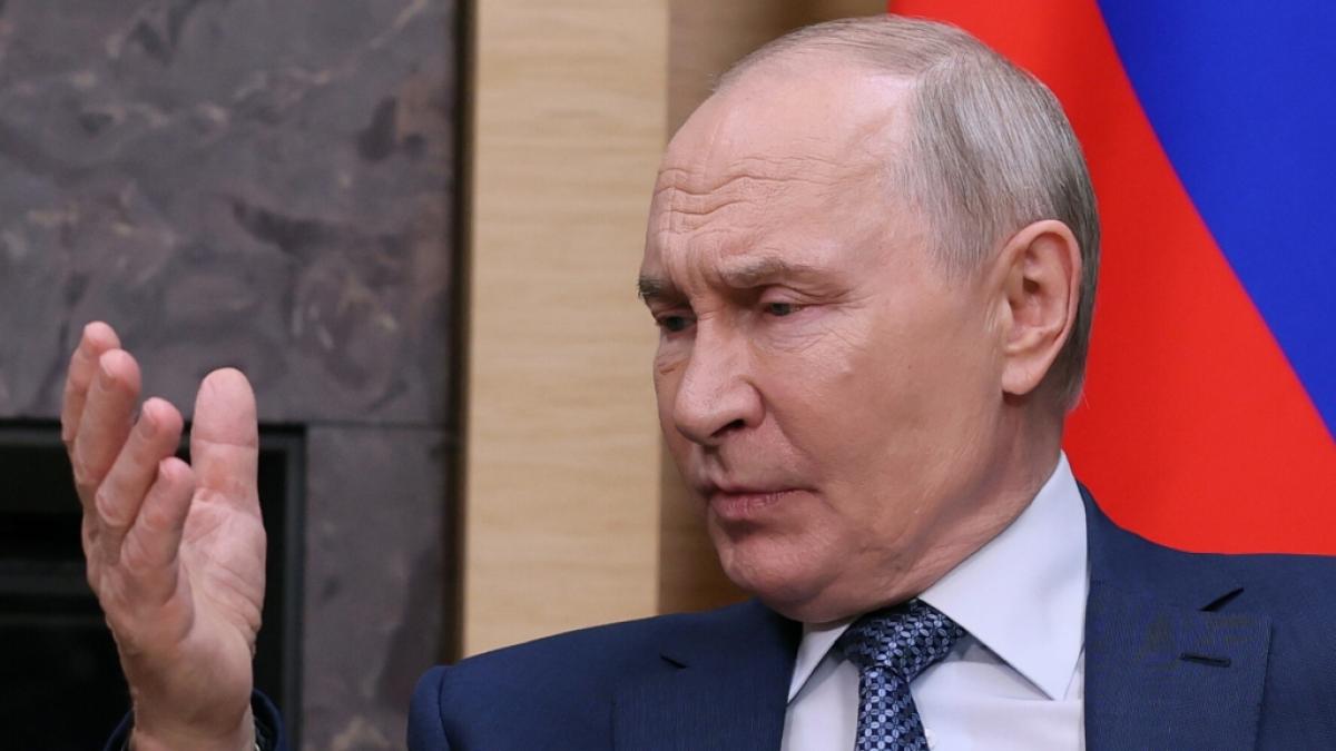 Wladimir Putin bekommt schlechte Nachrichten aus der Arktis. Vor Spitzbergen wurde ein russisches Kreuzfahrtschiff beschlagnahmt. (Foto)
