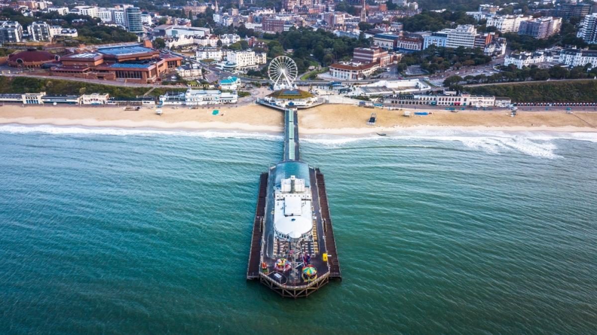 Am Strand von Bournemouth ereignete sich eine schreckliche Trag&ouml;die: zwei Jugendliche (12,17) starben. (Symbolfoto) (Foto)