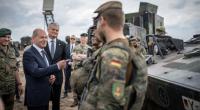 Bundeskanzler Olaf Scholz beim Truppenbesuch in Litauen.