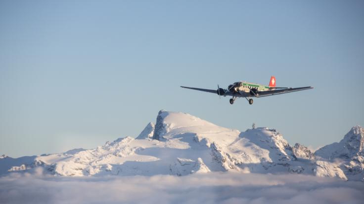 Dieses von Ju-Air zur Verfügung gestellte Foto zeigt ein Flugzeug vom Typ Junkers Ju-52 bei einem Rundflug.