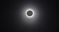 Am 21.06.2020 schiebt sich der Neumond vor die Sonne.