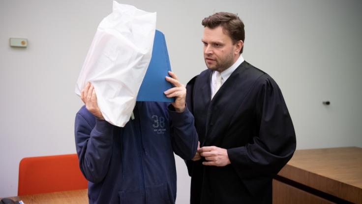 In München steht ein Mann wegen Kindesmissbrauch vor Gericht.