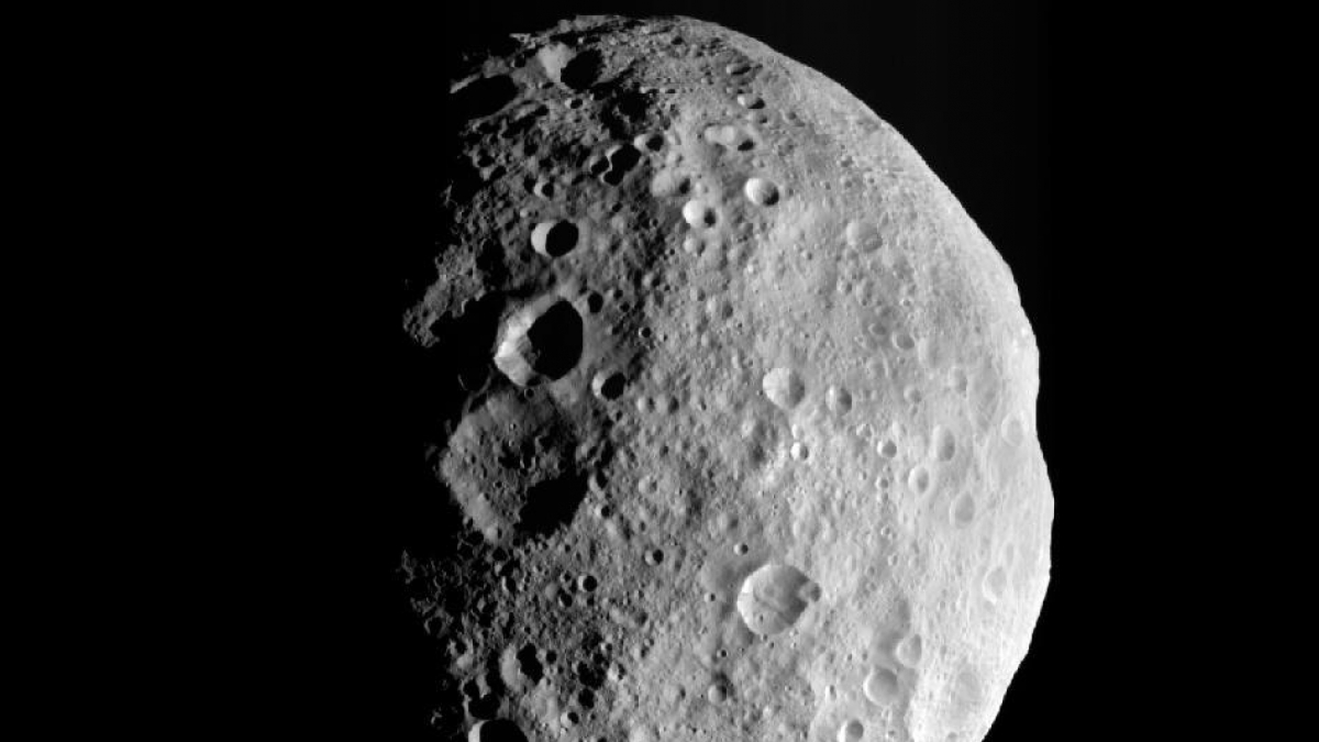 Der Asteroid "4 Vesta" ist aktuell auch mit blo&szlig;em Auge sichtbar. (Foto)