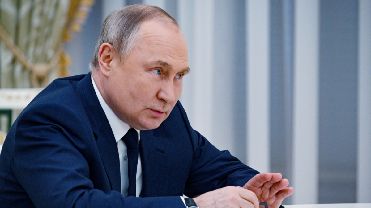 Wladimir Putin soll angeblich unter starken R&uuml;ckenschmerzen nach einem Sturz leiden. (Foto)