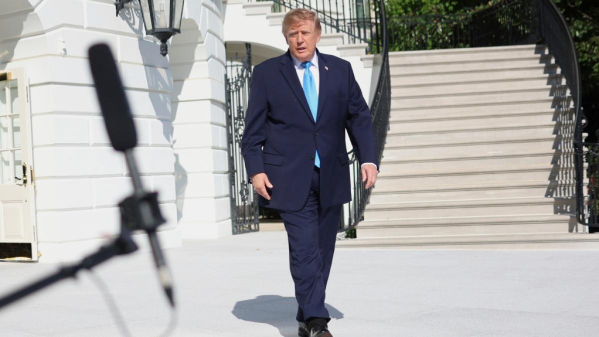 Reporter-Fragen bez&uuml;glich der Aussetzung der Russland-Sanktionen beantwortet Donald Trump (80) mit einer regelrechten Wut-Tirade. (Foto)