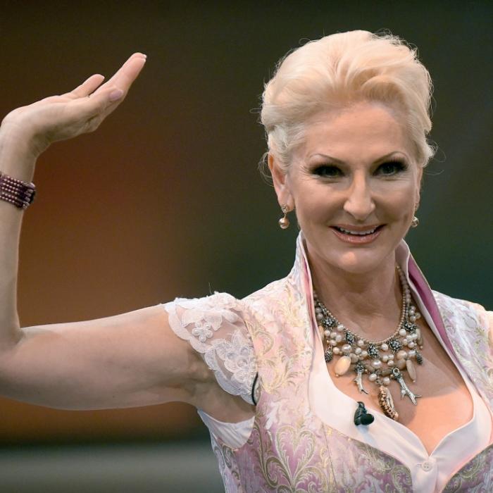 Désirée Nick oben ohne mit 64! / Corona-Tod trotz Impfung / Eiszeit durch Polarwirbel-Split